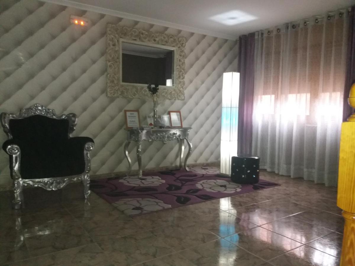 Fuentes de Ebro Hostal Texas 2 מראה חיצוני תמונה